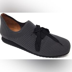 L’Amour Des Pieds Taimah Lace Up Shoes